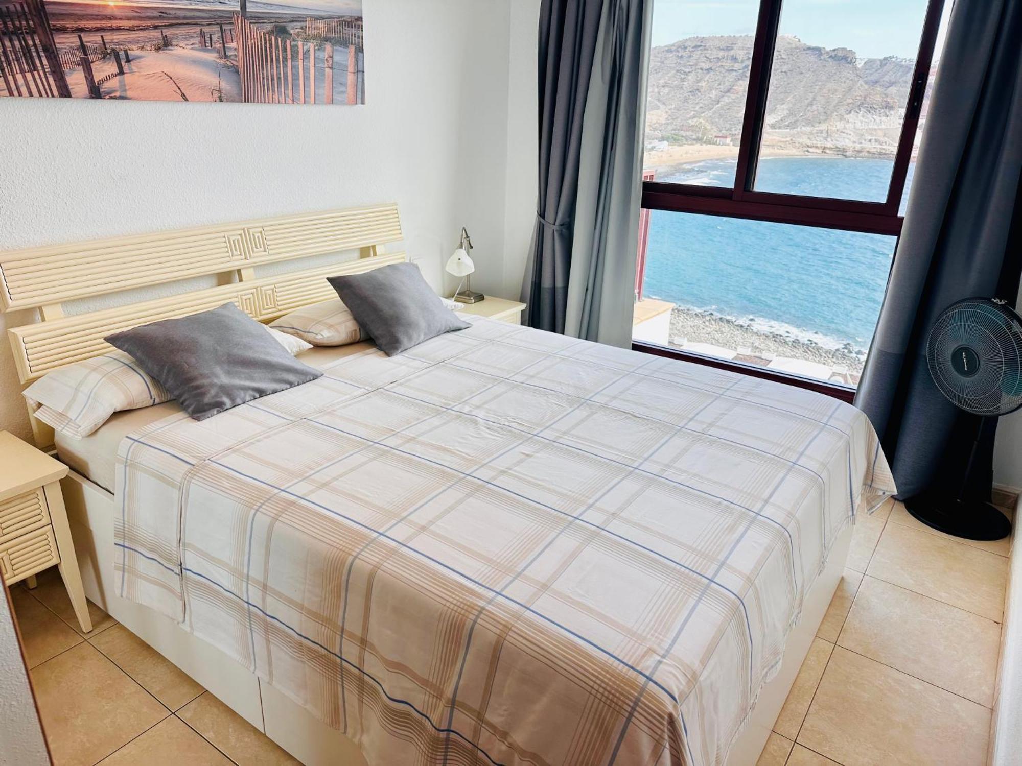 Appartement Su Eminencia - Sea View With Modern Comforts *